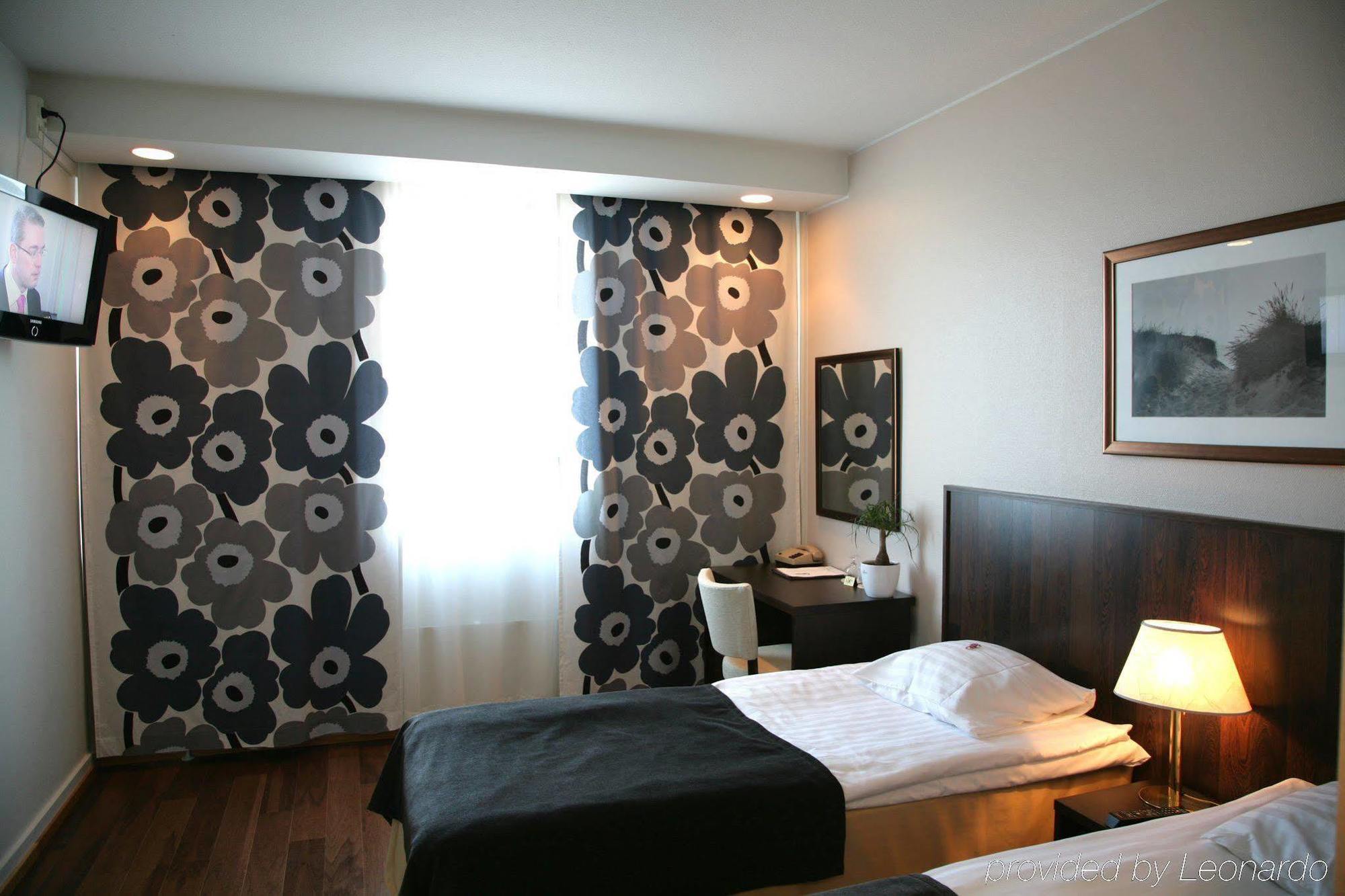 Emilia Hotel 4*